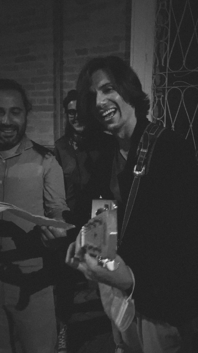 Serenata verticale.00_02_34_21.Still050_B&W-1